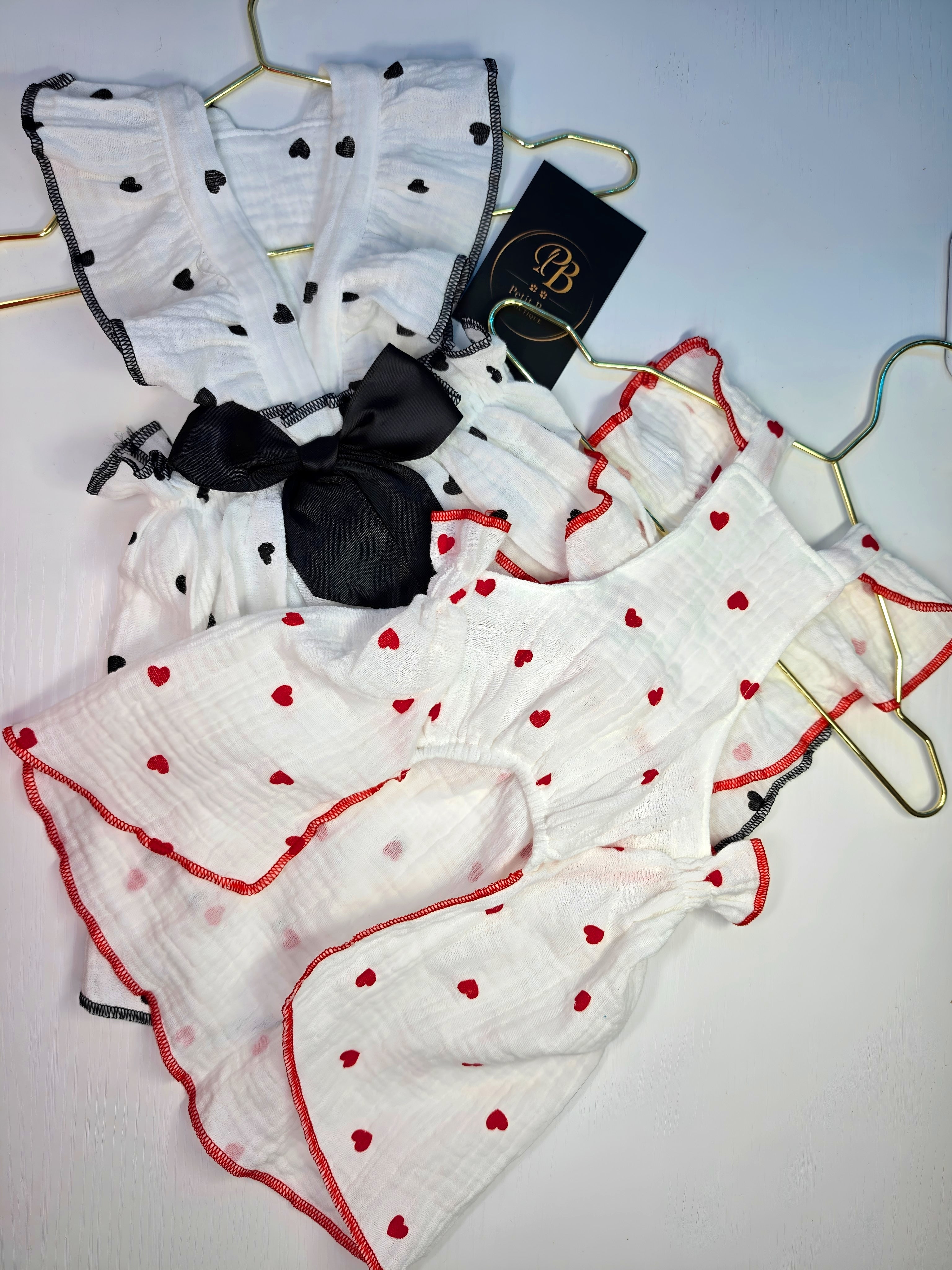 Vestido de Muselina con Corazones y Moño de Satín